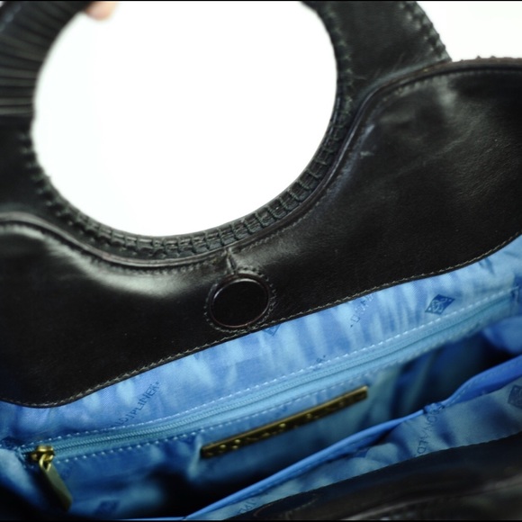 Donald J. Pliner Snakeskin Leather Handbag ๐ - Picture 7 of 10